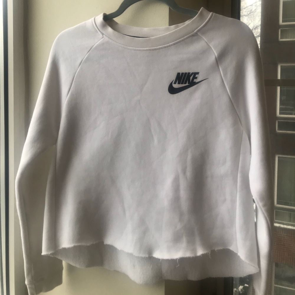 nike crew neck